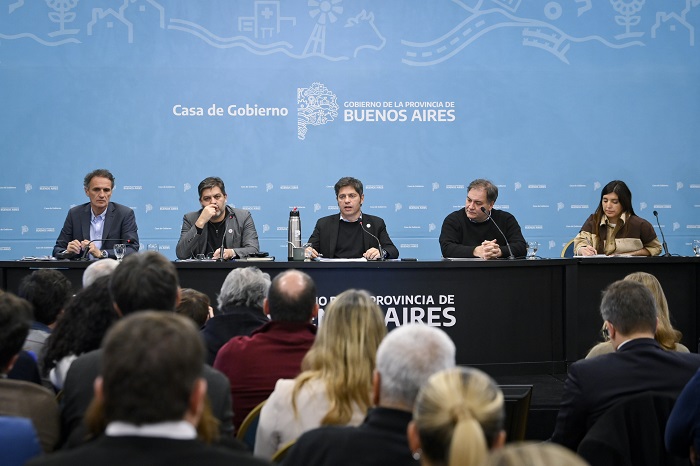 Kicillof presentó el plan provincial de políticas de prevención y mitigación del fenómeno del Súper Niño Axel Kicillof