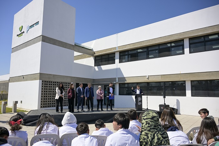 Kicillof inauguró un nuevo Polo Educativo en Ingeniero Allan Axel Kicillof