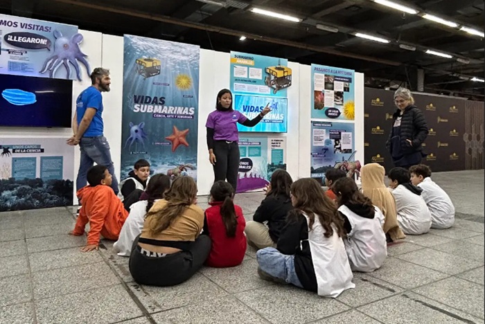Concluyó la muestra “Vidas submarinas - Ciencia, arte y soberanía” en el Teatro Argentino