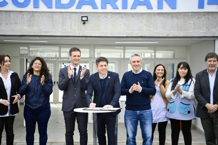 Firma de convenio en San Vicente
