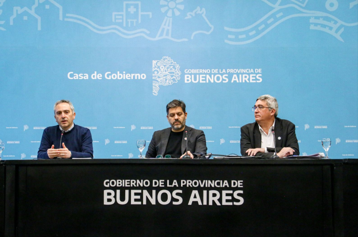 Larroque junto a Carlos Bianco y Javier Rodríguez.