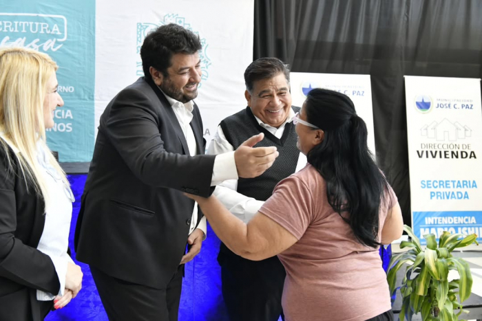 PROVINCIA ENTREGÓ MÁS DE 900 ESCRITURAS EN 4 MUNICIPIOS