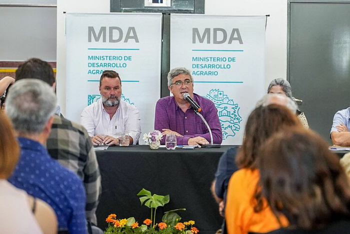 El ministro Javier Rodríguez presentó la Revista MDA número 12