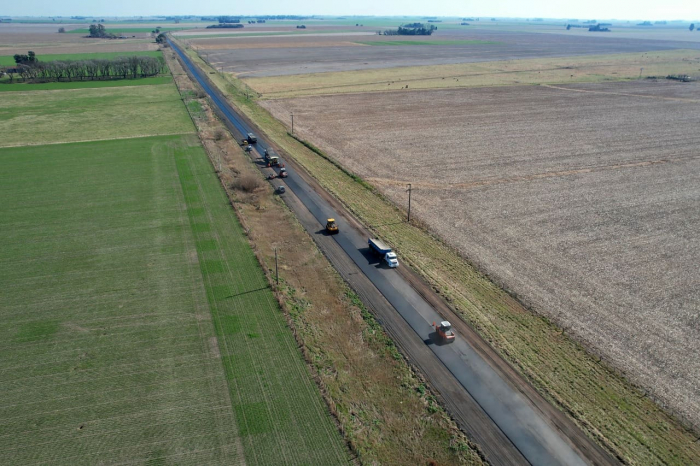 Avanzan la repavimentación de la Ruta Provincial 31, entre Rojas y Colón