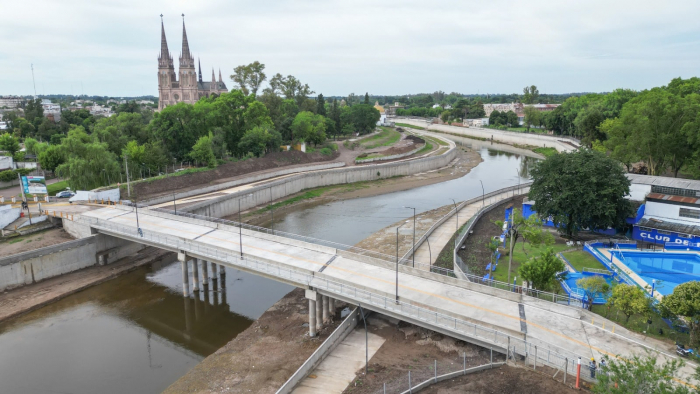 La Provincia inauguró el nuevo Puente Gogna sobre el Río Luján