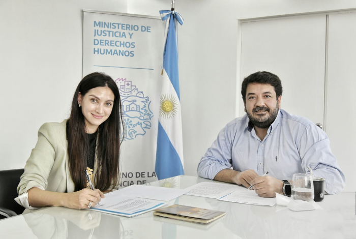 El acuerdo se rubricó en el marco del día del libro y del derecho de autor y autora y tiene como objetivo generar las mejores co