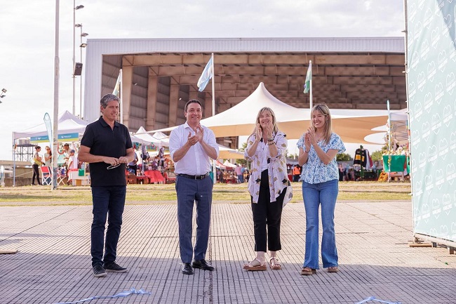 Florencio Varela: Alvarez Rodríguez inauguró una exposición productiva Florencio Varela: Alvarez Rodríguez inauguró una exposición productiva