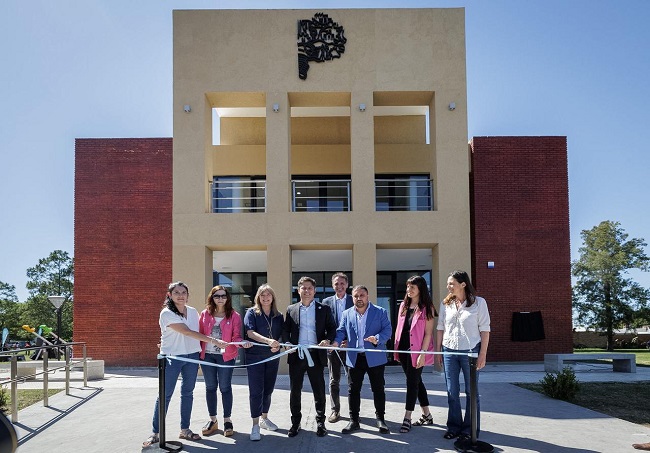 Se inauguró la Casa de la Provincia en Colón