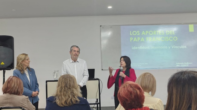 La Cátedra libre “Papa Francisco” suma encuentros en Punta Alta y Coronel Suárez