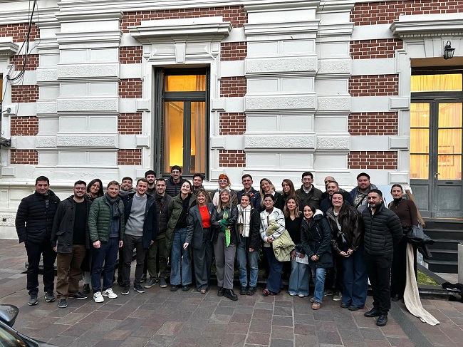 Alvarez Rodríguez recibió a jóvenes bonaerenses que se capacitan en políticas públicas