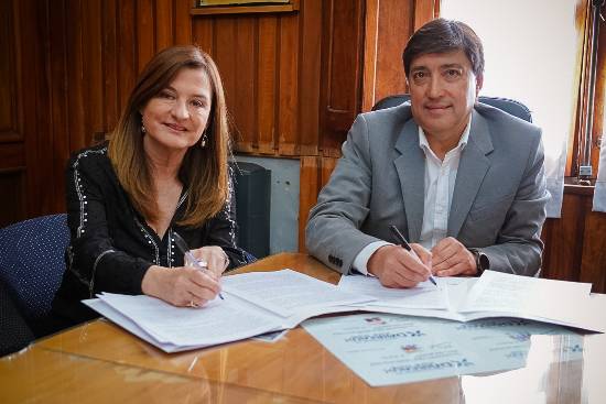 Estela Díaz visitó Daireaux y firmo dos nuevos convenios con el municipio