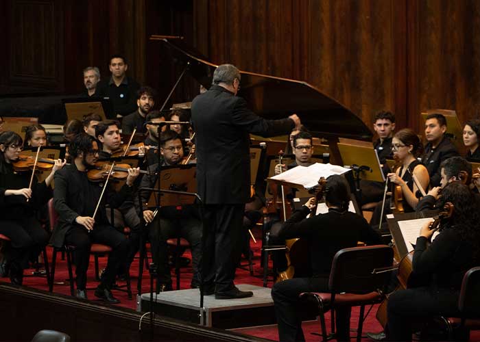  Orquesta de la Universidad Nacional de Lanús