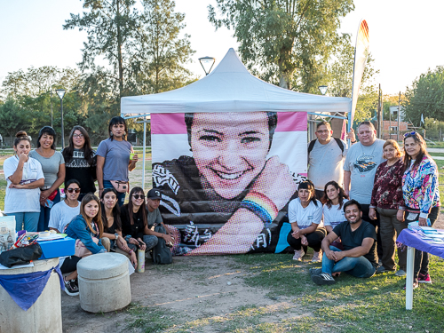 El OPISU participó de una jornada cultural por la aparición con vida de Tehuel de la Torre en la plaza Biocca