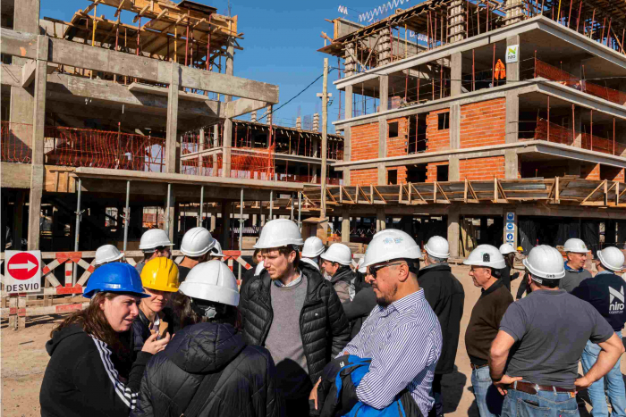 Barrios recorrió obras y programas de integración social y urbana en La Matanza junto a autoridades del Banco Mundial.