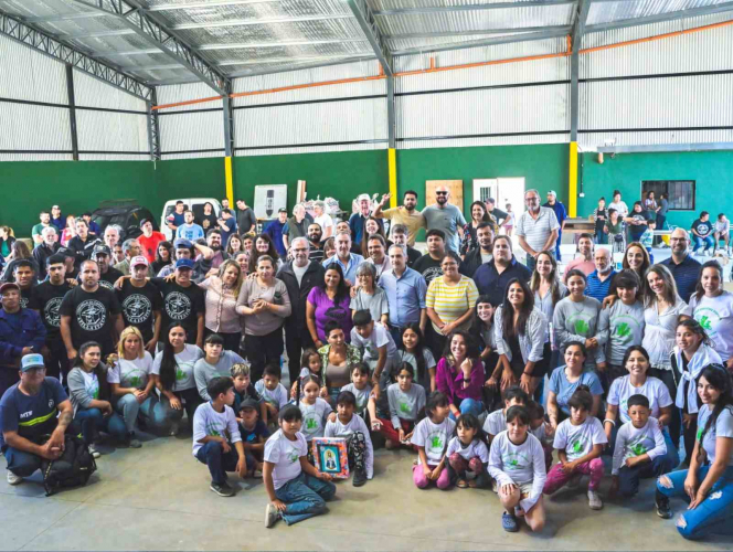 Barrios, Mendoza y Larroque participaron de la inauguración de una planta recicladora