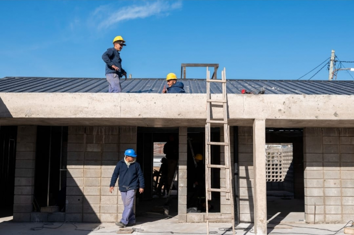 Continúa la construcción del centro sociocomunitario de Villa Tranquila