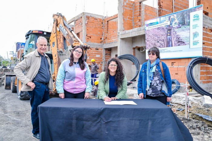 Barrios firmó el inicio de obra para garantizar agua potable a 31 hogares de Villa Tranquila