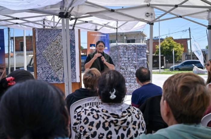 Barrios encabezó mesas participativas con familias de barrios de La Matanza