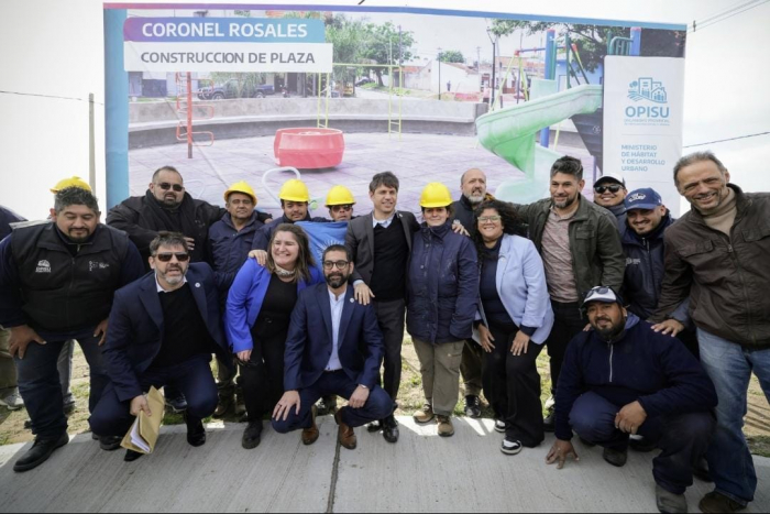 Kicillof, Barrios y Aristimuño inauguraron la plaza de las Infancias