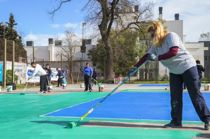 Malvinas Argentinas: se realizó una nueva jornada “Braian Toledo” para mejorar el predio deportivo de la Universidad de General 