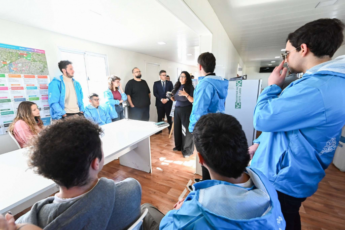 Recorrida por obras de integración urbana con trabajadores de la Asesoría General de Gobierno