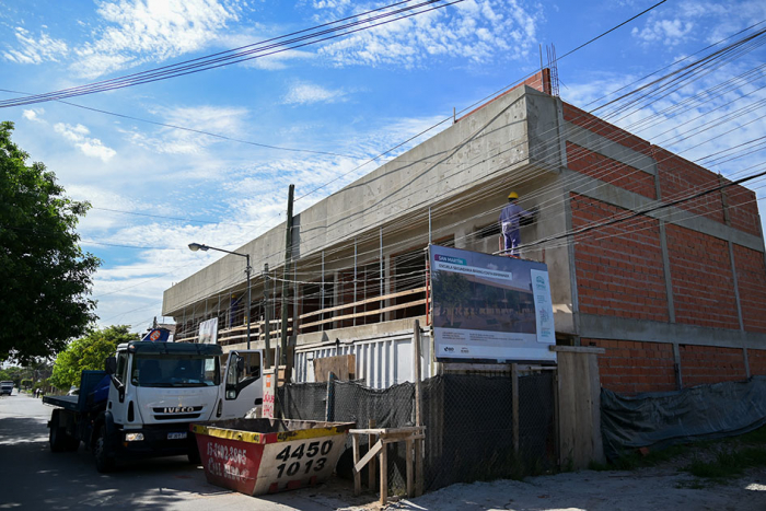 Avanza la construcción de la primera escuela secundaria para el barrio Libertador