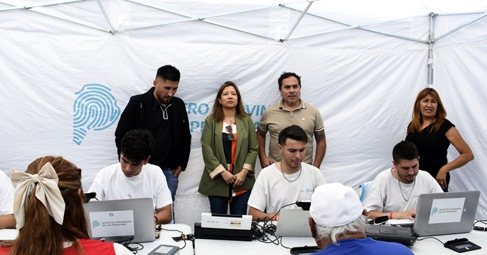 OPERATIVO DOCUMENTARIO EN MERLO: MÁS DE 800 VECINOS ACCEDEN A TRÁMITES DE DNI