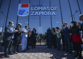 Kicillof junto a Insaurralde en la inauguración de los hospitales.