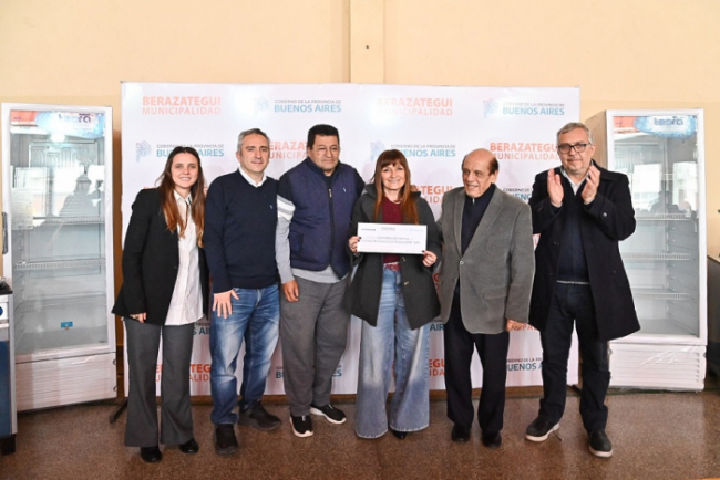 Junto al jefe comunal