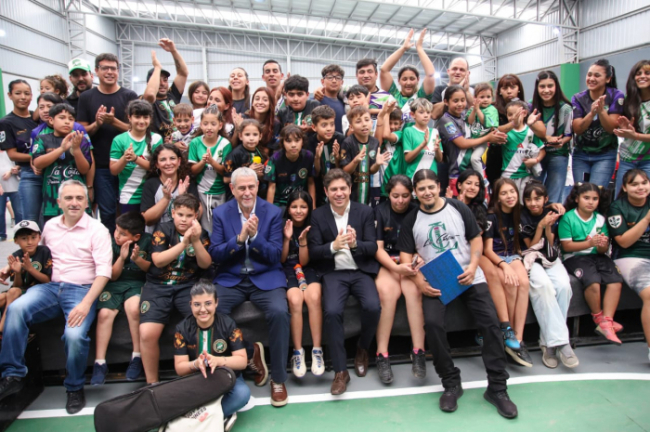 Junto al intendente Jorge Ferraresi