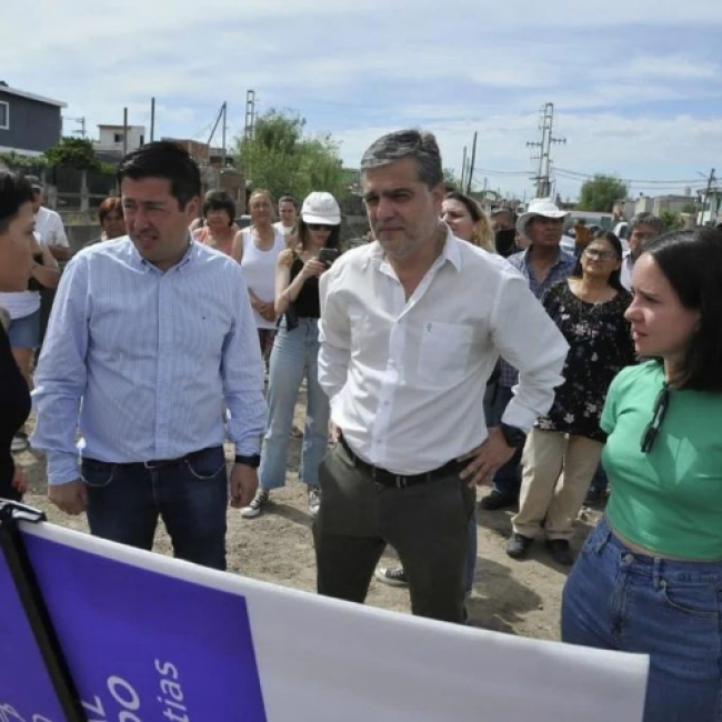 Seiano junto a Nardini y Mayra Menzona en Quilmes