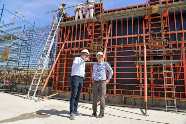 Katopodis y Susbielles firmaron el contrato para las obras del Canal Maldonado