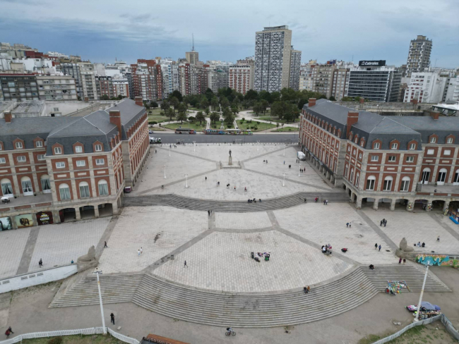 Katopodis se reunió con arquitectos por las obras en La Rambla