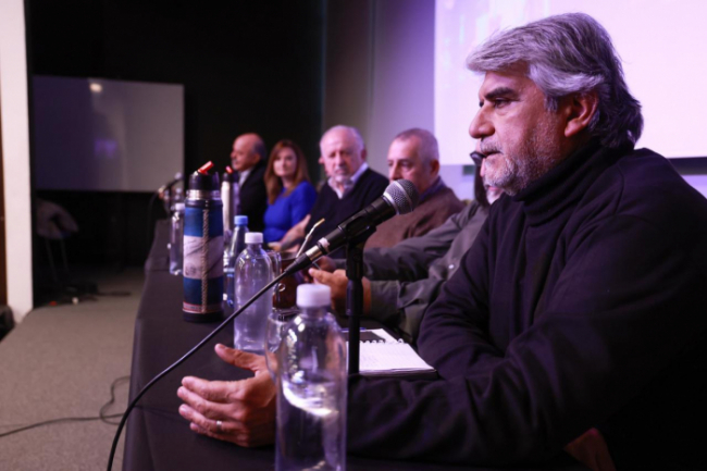 El ministro Walter Correa encabezó el panel desde donde 