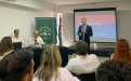 Martín D. Benítez da la bienvenida