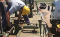 Reparación de compuertas de la Laguna de Bragado