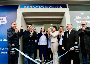 El Ministro Marinucci y el Intendente Granados encabezaron el corte de cintas.