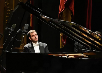 El pianista italiano Giulio Biddau se presentará en el Argentino