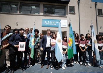 Kicillof inauguró nueva infraestructura educativa en Longchamps