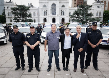 Kicillof entregó 40 nuevos patrulleros para fortalecer la seguridad