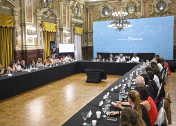 Kicillof encabezó la 53º reunión plenaria de la Comisión Provincial para la Prevención y Erradicación del Trabajo Infantil