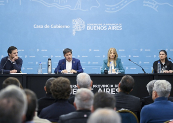Kicillof y Kreplak se reunieron con intendentes para repudiar el ajuste del Gobierno nacional en materia de salud