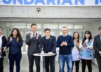 Firma de convenio en San Vicente
