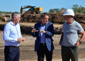 Katopodis supervisó obras hidráulicas en Navarro