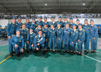 Son 531 estudiantes de primer año y 421 de segundo, quienes se preparan para convertirse en futuros oficiales penitenciarios.