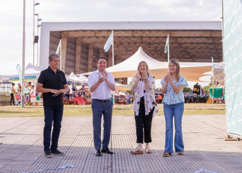 Florencio Varela: Alvarez Rodríguez inauguró una exposición productiva 