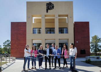 Se inauguró la Casa de la Provincia en Colón