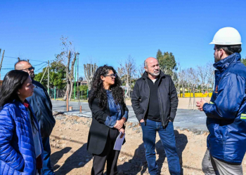 Barrios y Secco recorrieron la construcción de un nuevo polideportivo en Punta Lara 
