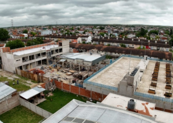 Avanza la construcción de la primera escuela secundaria del barrio Libertador