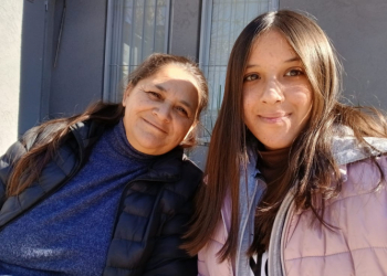 Lucía y su hija Luján, su gran compañera en el tratamiento.